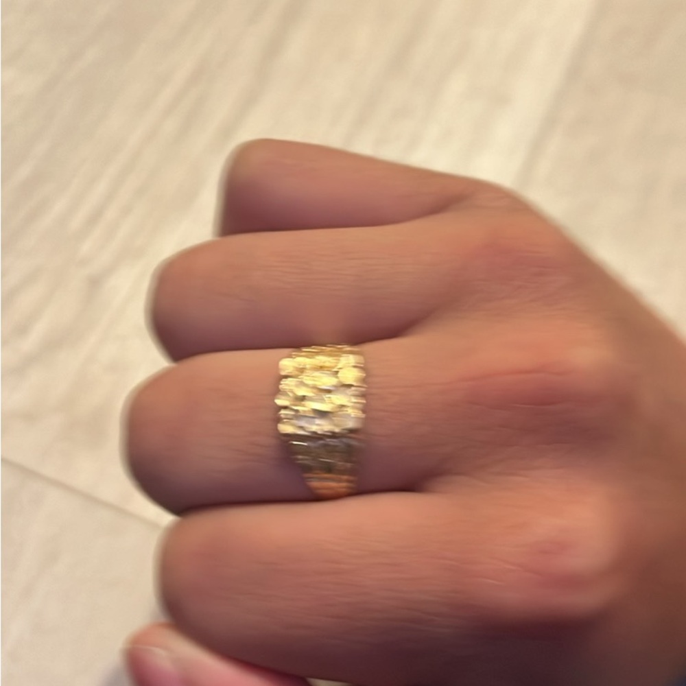 Textured Gold Women's Ring